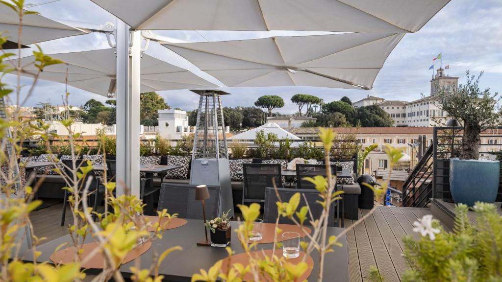 U-Visionary Roma Hotel
